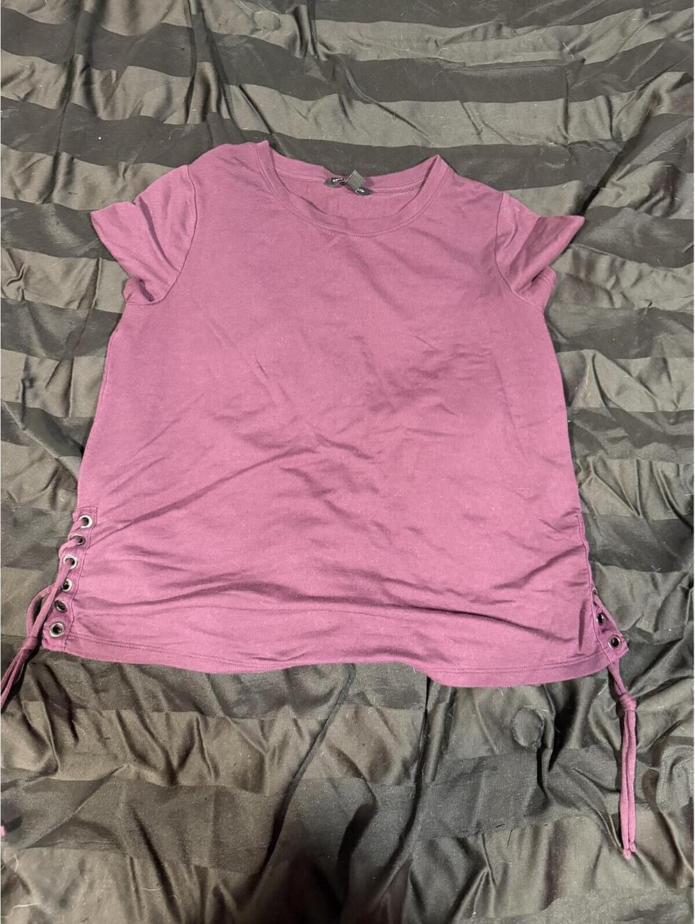Rock & Republic Purple Lace Up Side Tee Shirt Medium